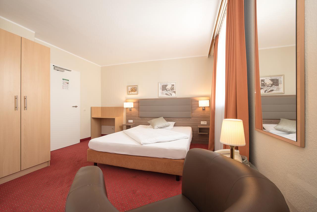 Comfort Garni Stadtzentrum Hotel Bielefeld Bagian luar foto